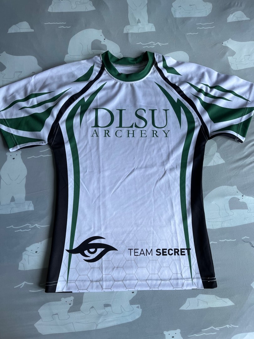DLSU Archery Jersey, Men's Fashion, Activewear on Carousell
