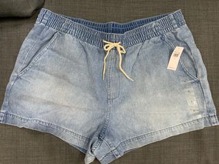 GAP Women’s 3'' Denim Pull-On Shorts with Washwell™ Light Celebs