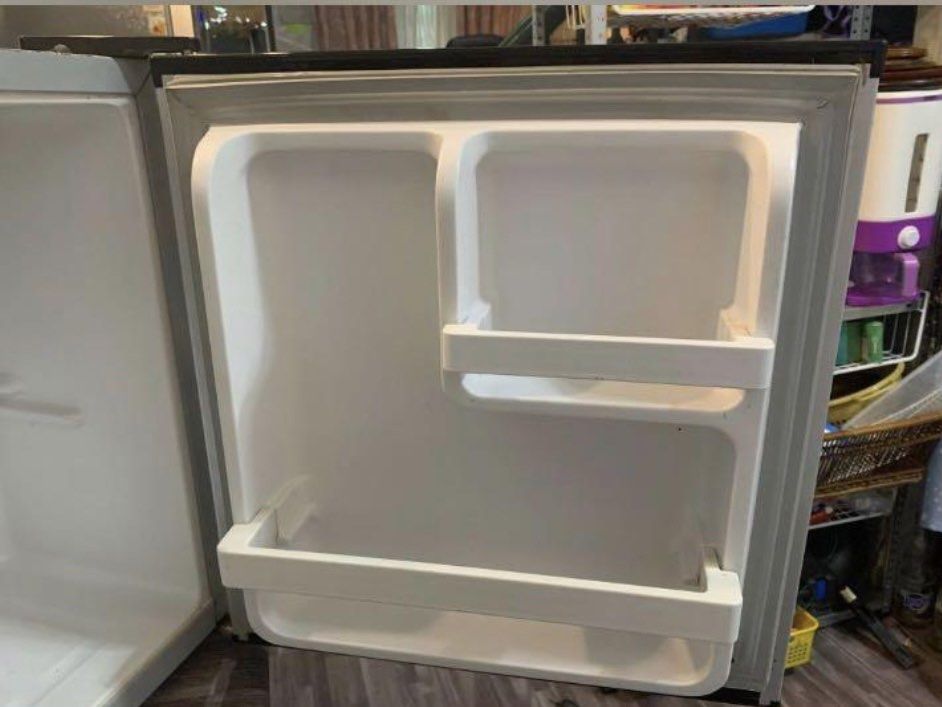 Hanabishi Mini Ref, TV & Home Appliances, Kitchen Appliances