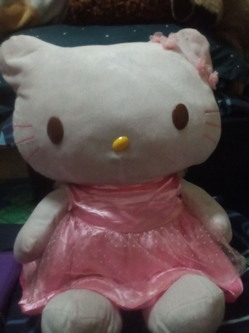 Hello Kitty Stuffed Toys Hobbies And Toys Toys And Games On Carousell 