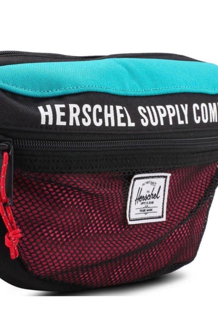 HERSCHEL Hip Pack, Men's Fashion, Bags, Backpacks on Carousell