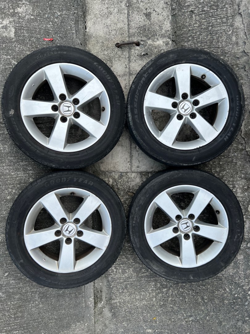 Honda Civic Fd 1.8s stock mags & tires, Car Parts & Accessories, Mags