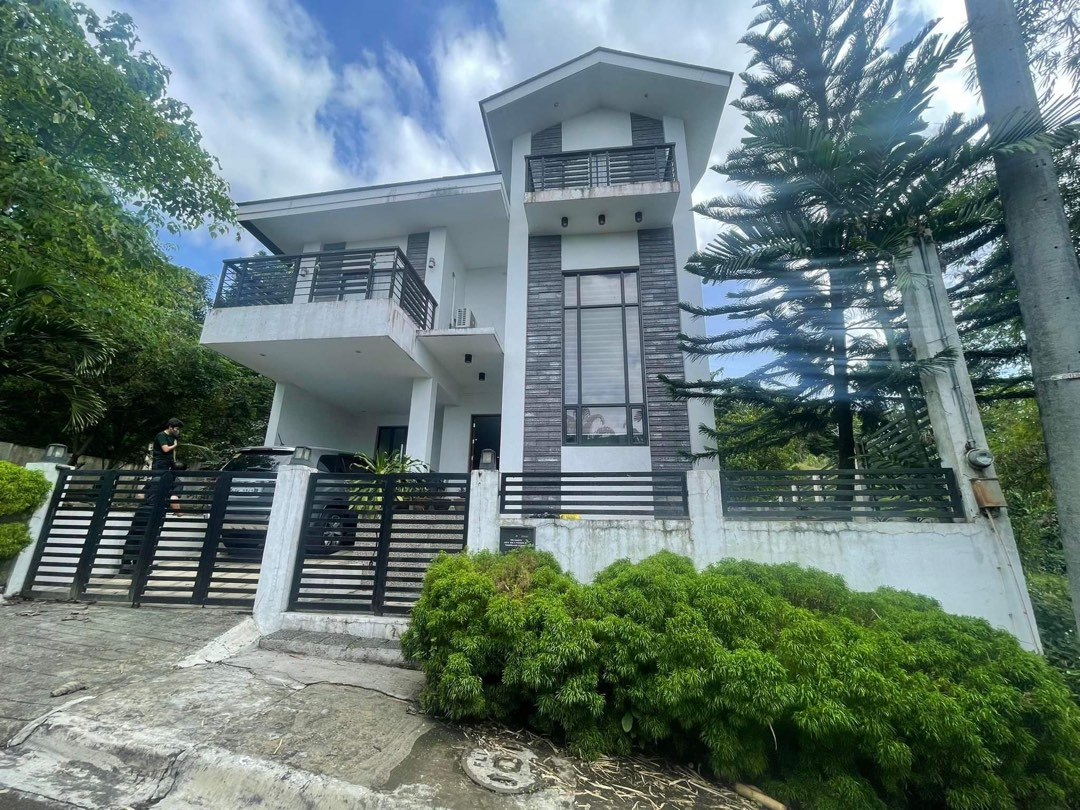 House and lot for sale in Timberland Heights San Mateo Rizal, Property