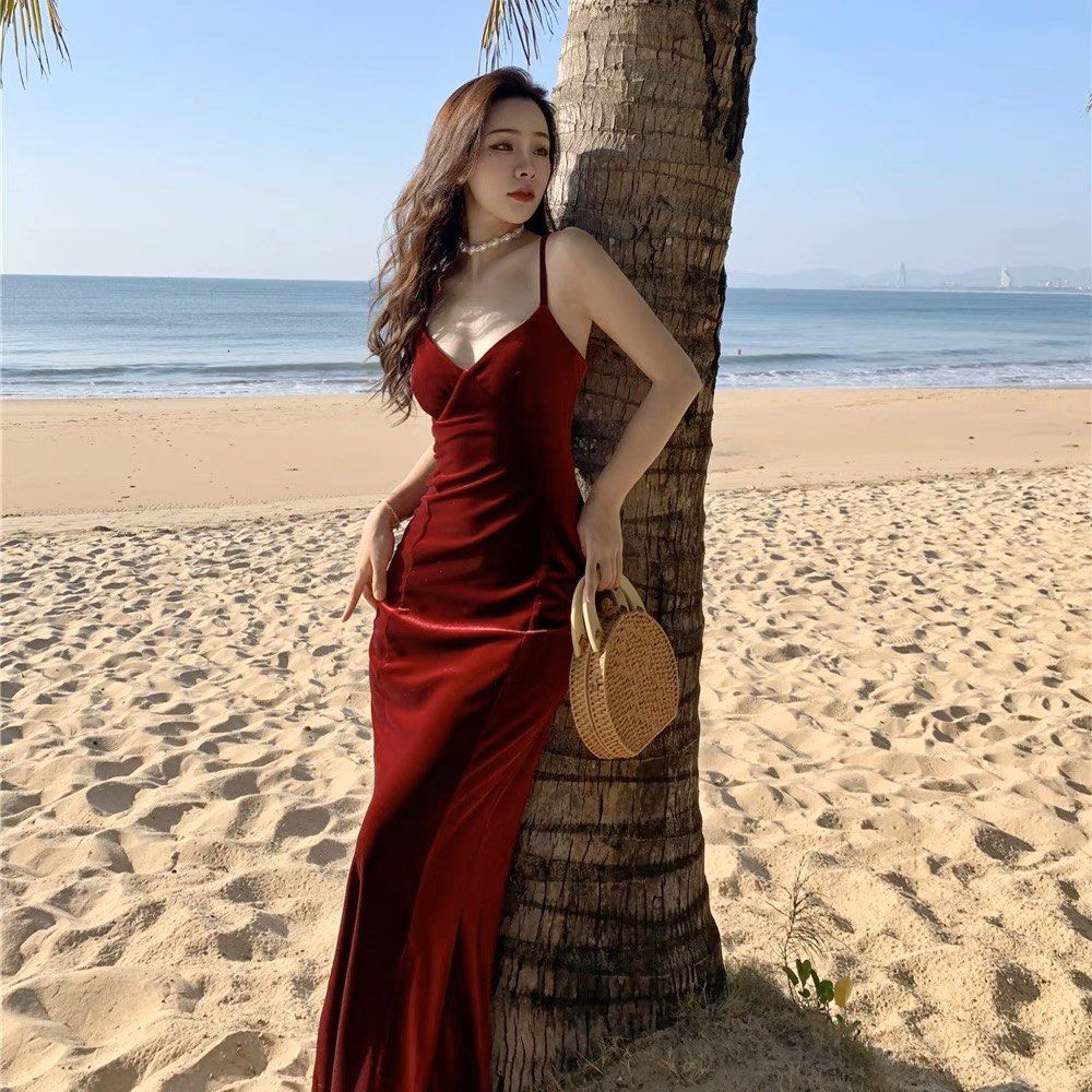 Red velvet sales evening dress