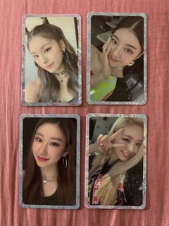 Itzy It’z Icy Photocards