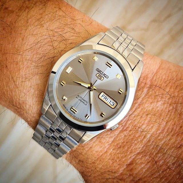 Seiko 5 deals classic