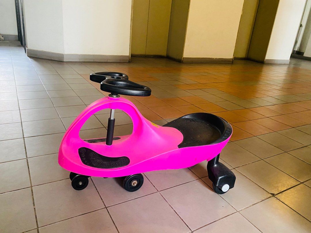 Kids swivel car hotsell