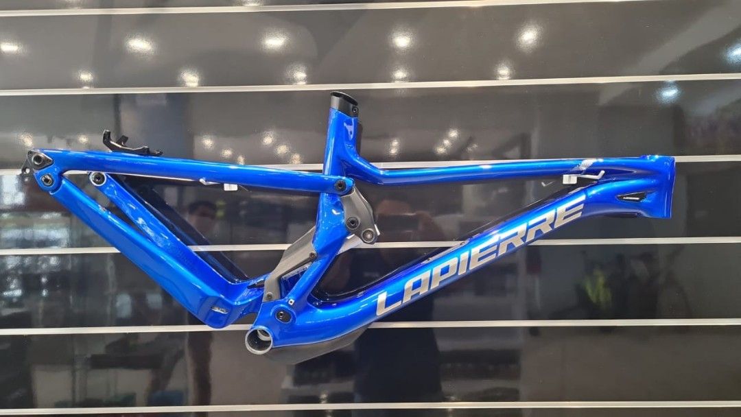 Mtb bike enduro carbon Lapierre spicy ultimate racing 2023 carbon enduro in warranty