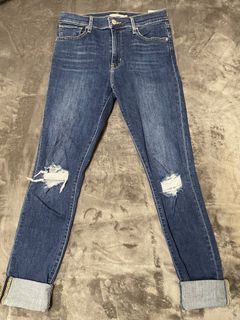 Levis