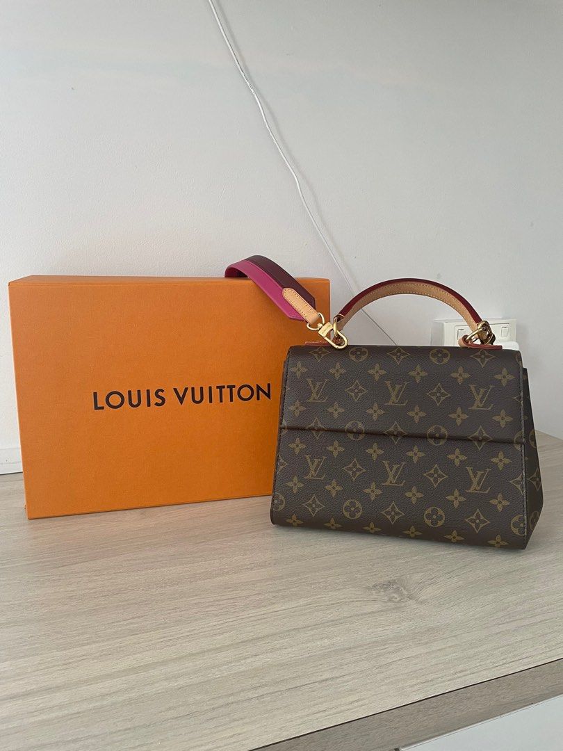 Shop Louis Vuitton MONOGRAM 2023 SS Cluny Mini Bag Monogram Canvas by  CHARIOTLONDON