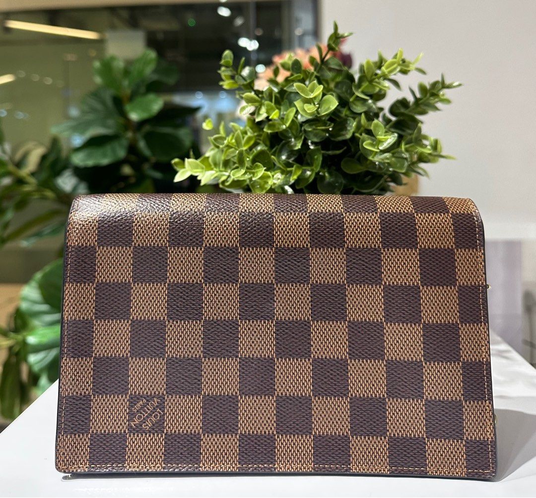 LOUIS VUITTON. Credit card holder canvas checkerboard eb…