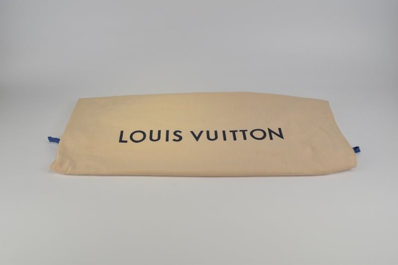 Louis Vuitton Horizon 55 (M46074)