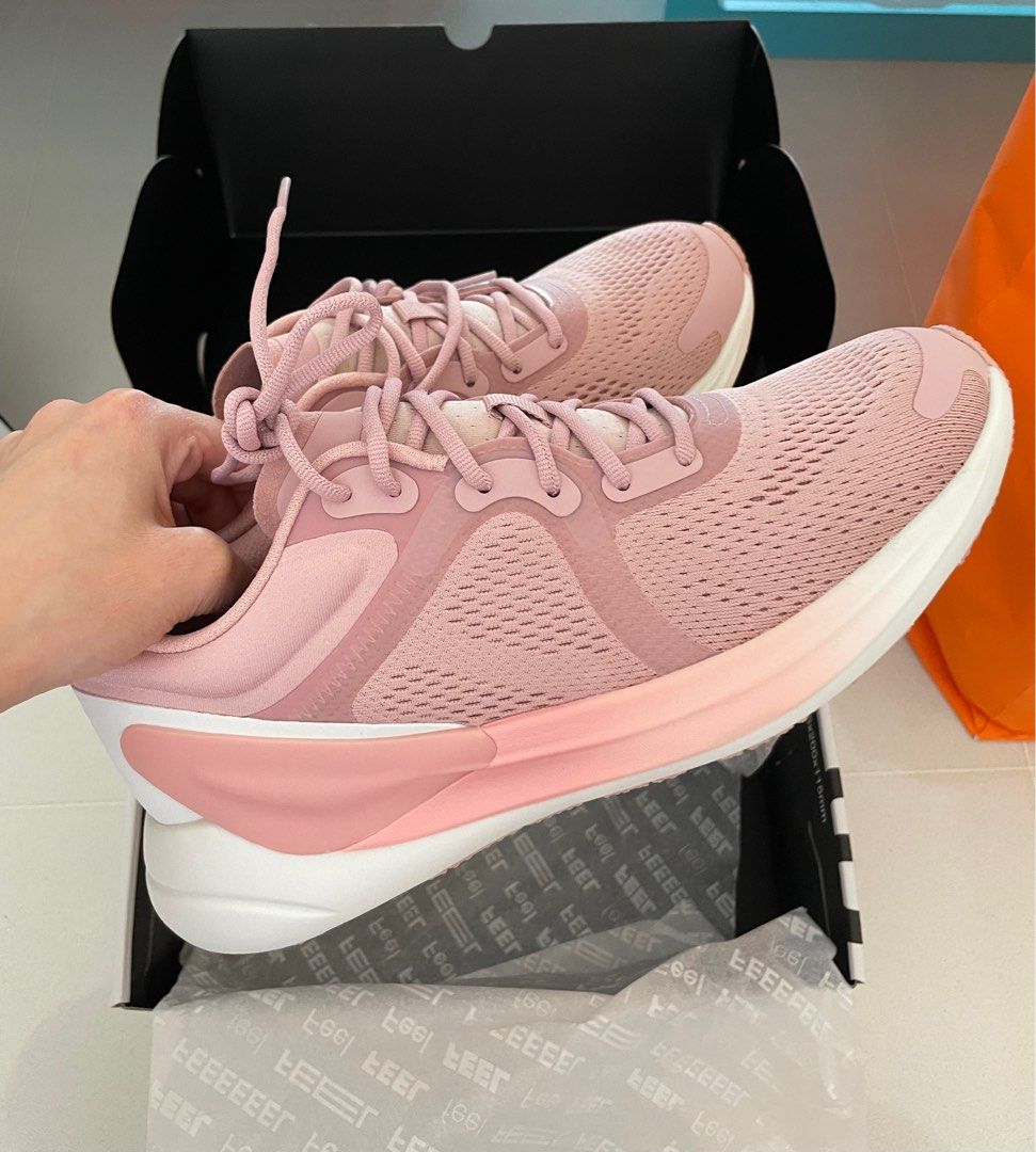 Lululemon Blissfeel Womens Running Shoe, Women's Fashion, Footwear