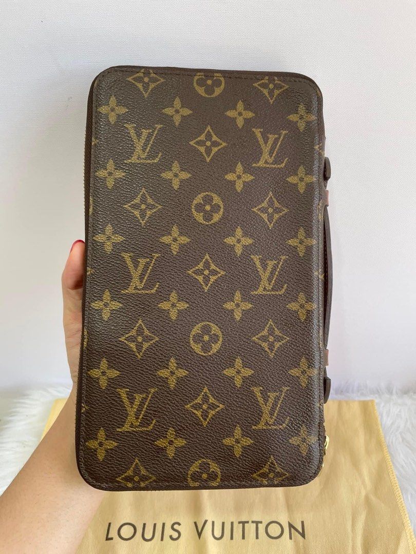 LOUIS VUITTON Monogram Escovedo Travel Case Long Wallet