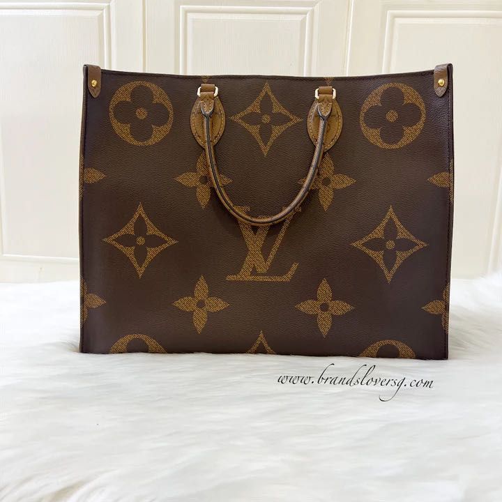 Louis Vuitton Denim Neverfull MM, Luxury, Bags & Wallets on Carousell