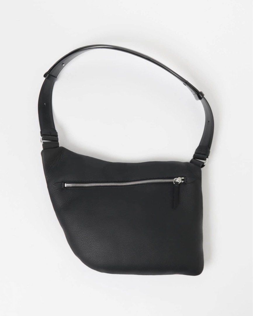 Margiela shoulder 2025