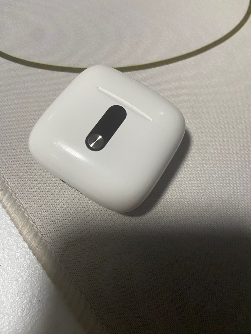 MINISO Wireless Earbuds with Case White 118, Audio, Earphones on Carousell