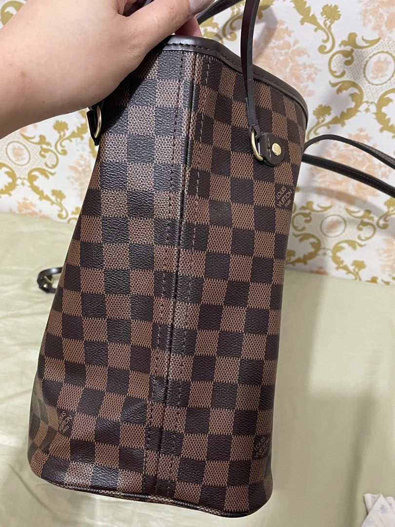 LV Neverfull MM , Luxury, Bags & Wallets on Carousell