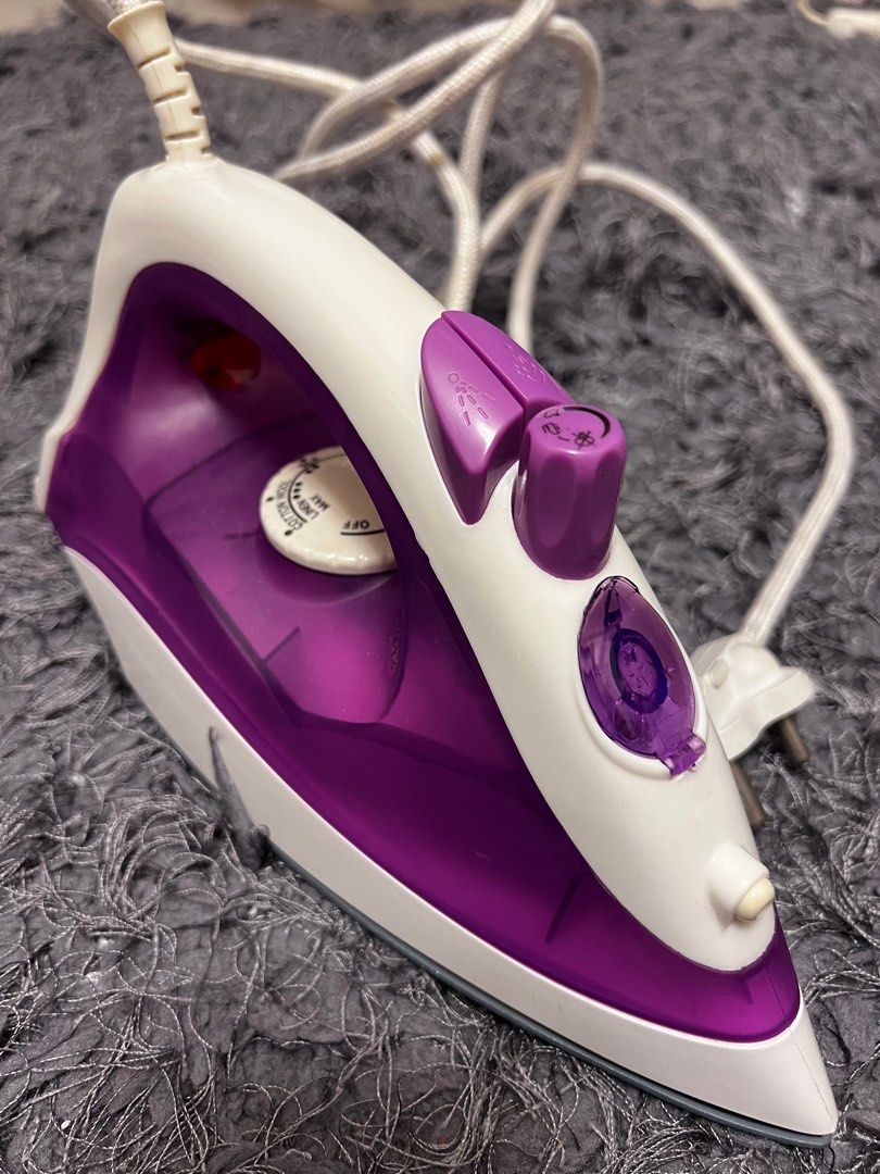 New USHA Steam iron, TV & Home Appliances, Irons & Steamers on Carousell