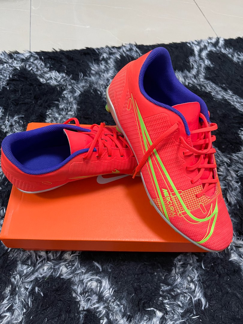 mens nike sneaker boot