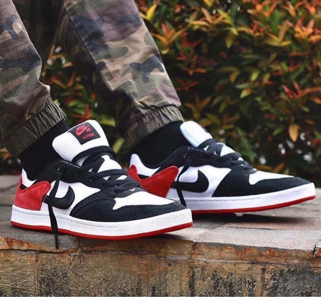 nike alleyoop black
