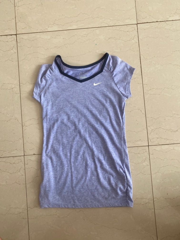 womens nike top