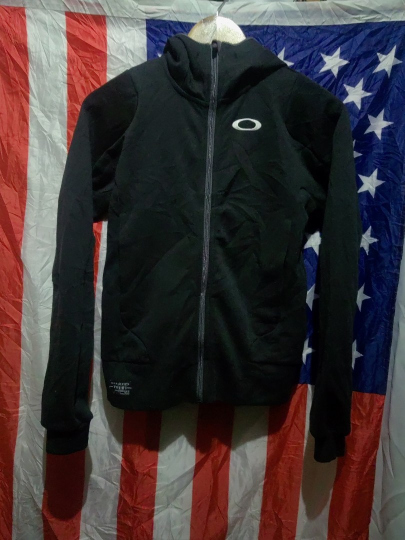 OAKLEY JACKET, Women's Fashion, Coats, Jackets and Outerwear on Carousell