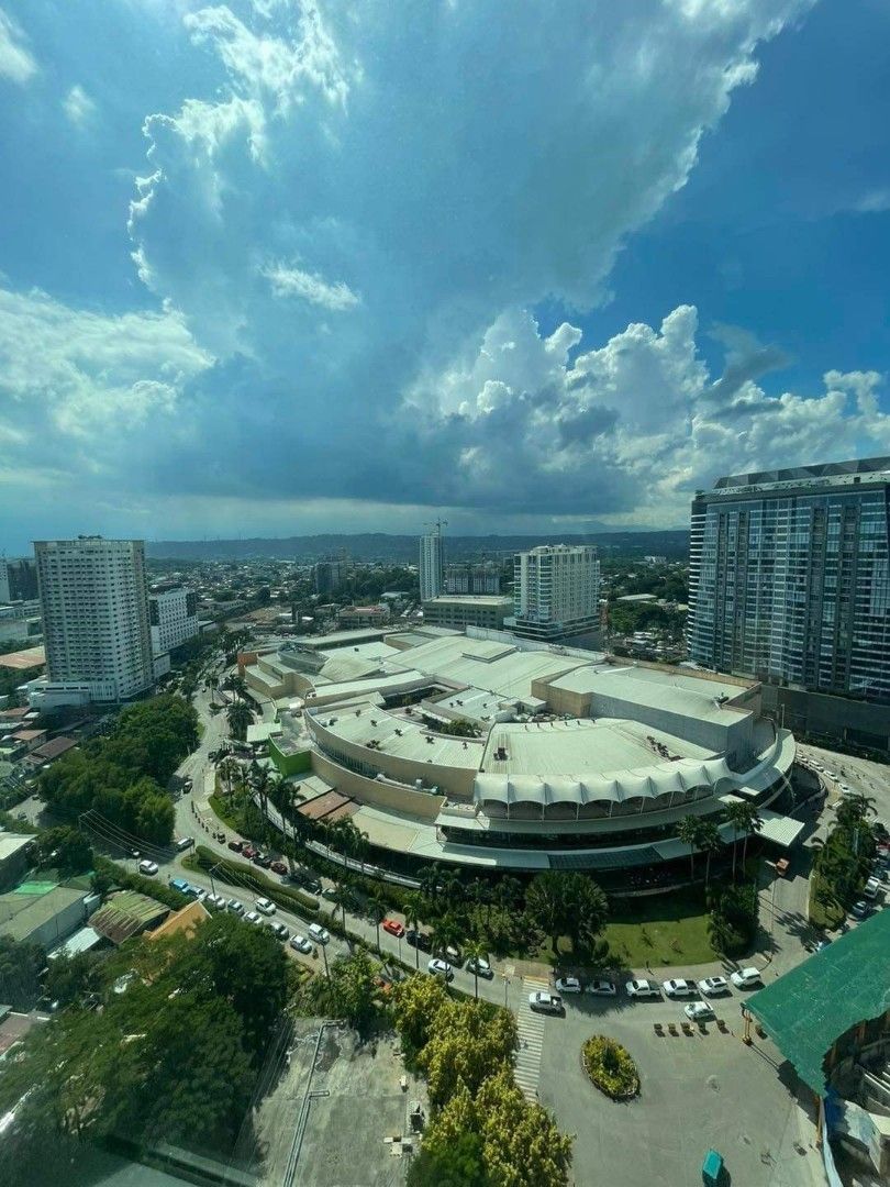 One bedroom Penthouse unit in Abreeza Place near Ateneo de Davao