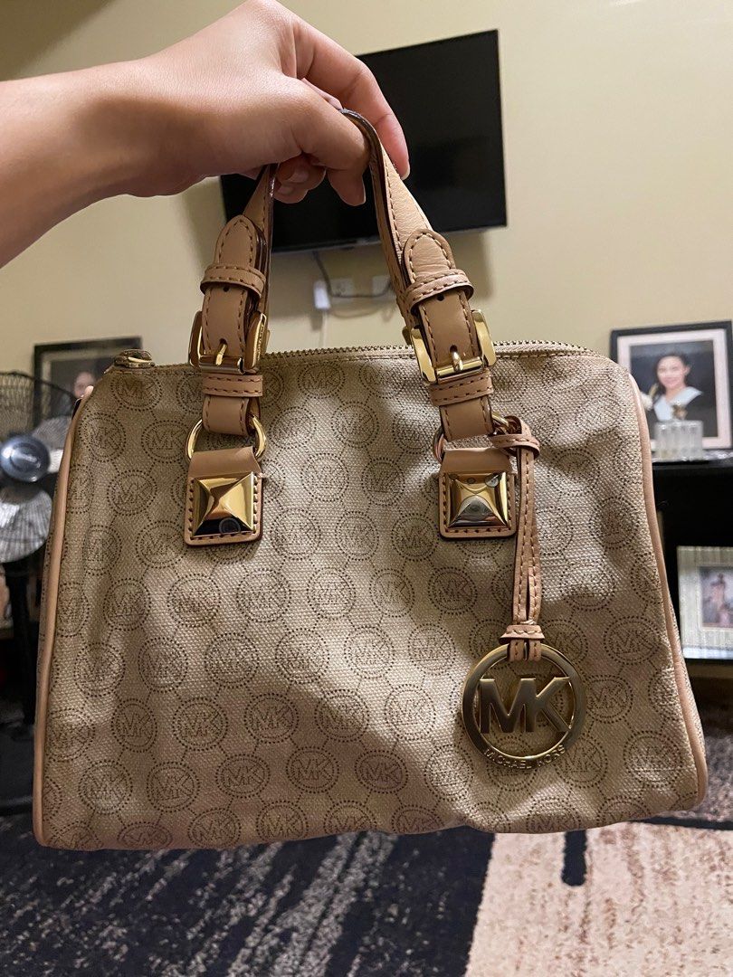 Mk doctors deals bag size