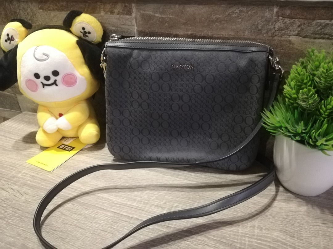 OROTON Crossbody Bag (navy blue), Women's Fashion, Bags & Wallets