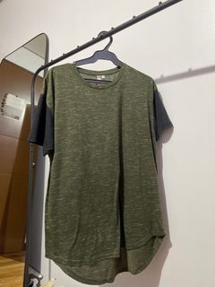Penshoppe Green T-shirt with Black Sleeves