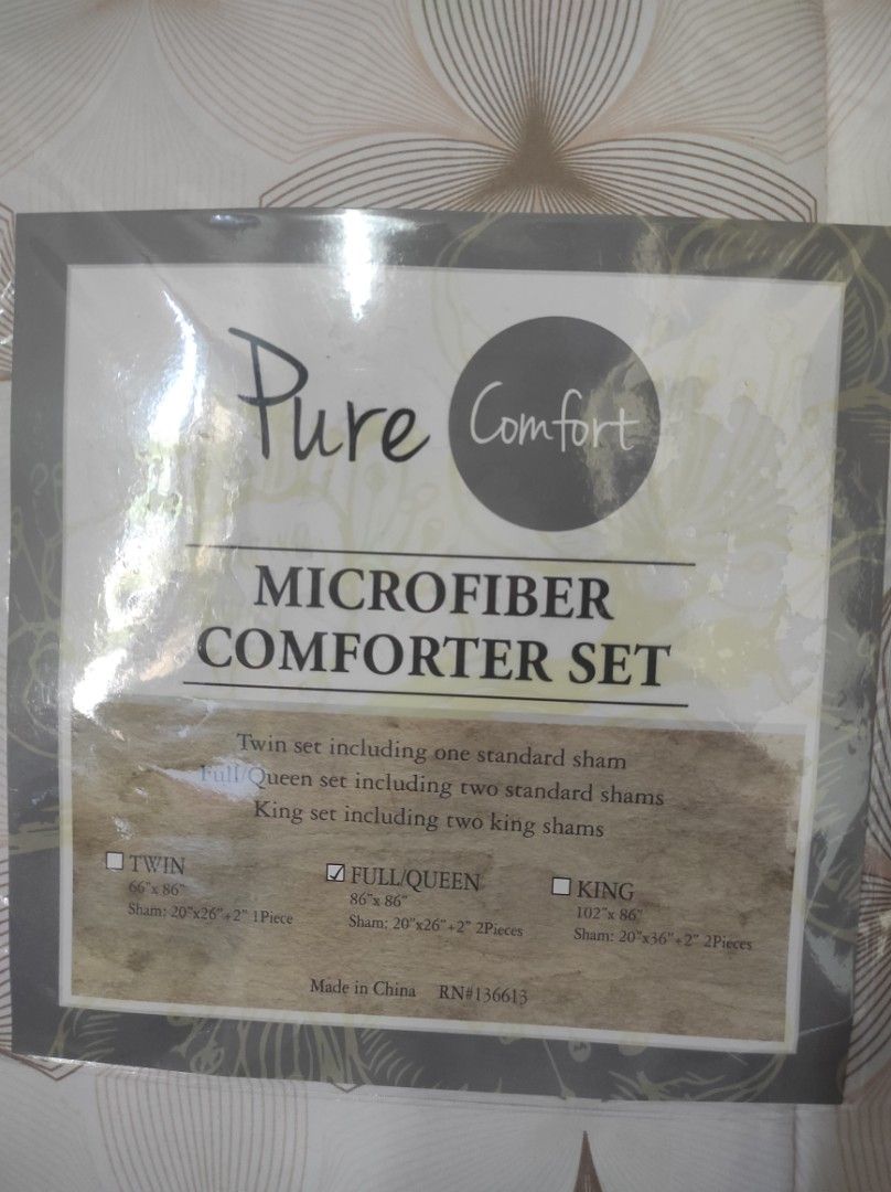 PURE COMFORT MICROFIBER COMFORTER SET, Furniture & Home Living, Bedding &  Towels on Carousell