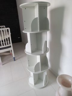 Rotating Book Shelves
