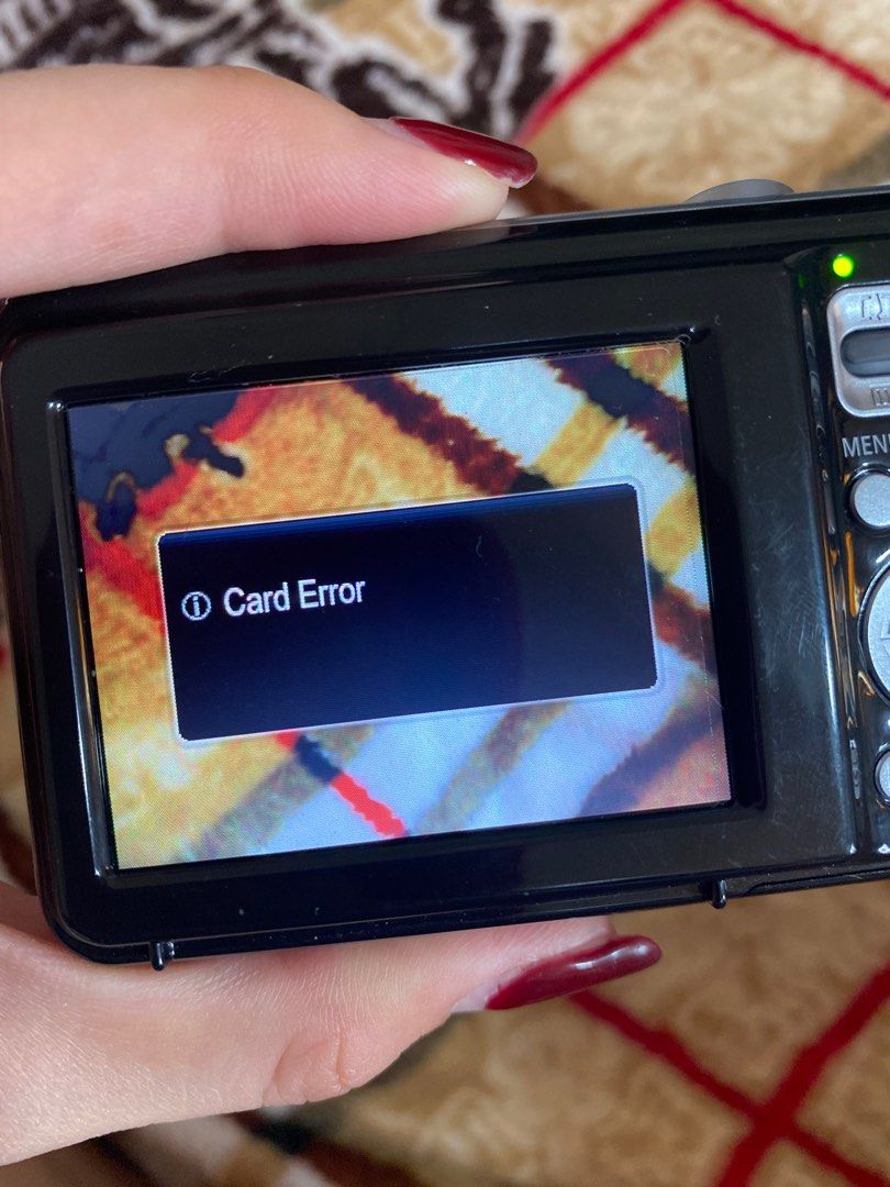SAMSUNG DIGITAL CAMERA (CARD ERROR), Photography, Cameras on Carousell