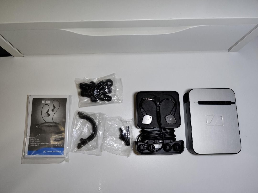 Sennheiser momentum true hotsell wireless 2 vs ie80