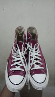 Sepatu Converse Chuck 70 HI
