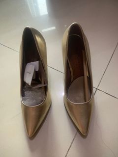 Sepatu heels gold mewah murah