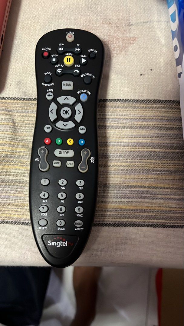Singtel remote at 10, TV & Home Appliances, TV & Entertainment, TV