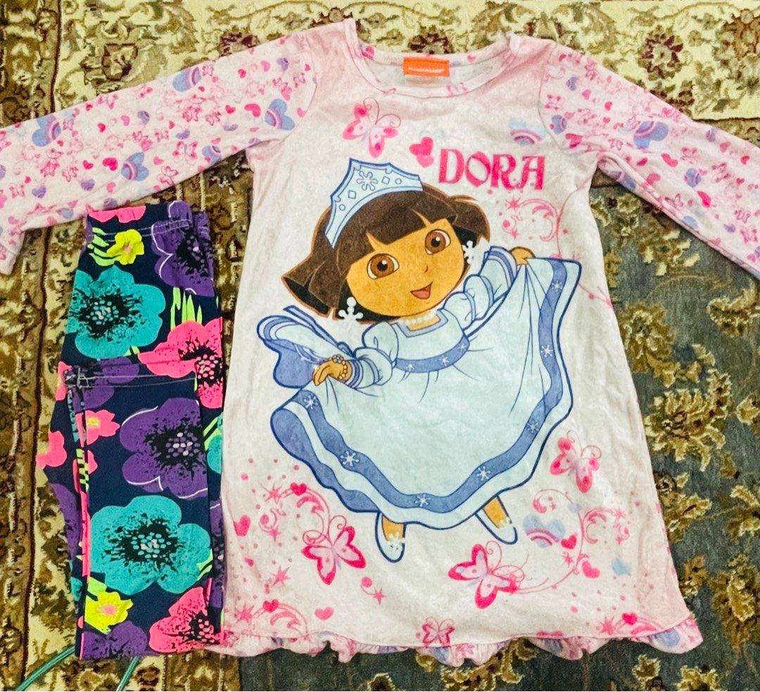 Dora nightgown shop