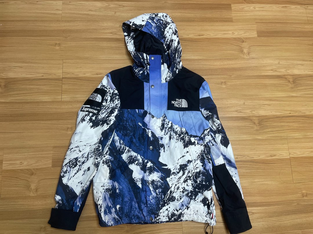 Supreme The North Face Mountain Parka 雪山TNF, 名牌, 服裝- Carousell