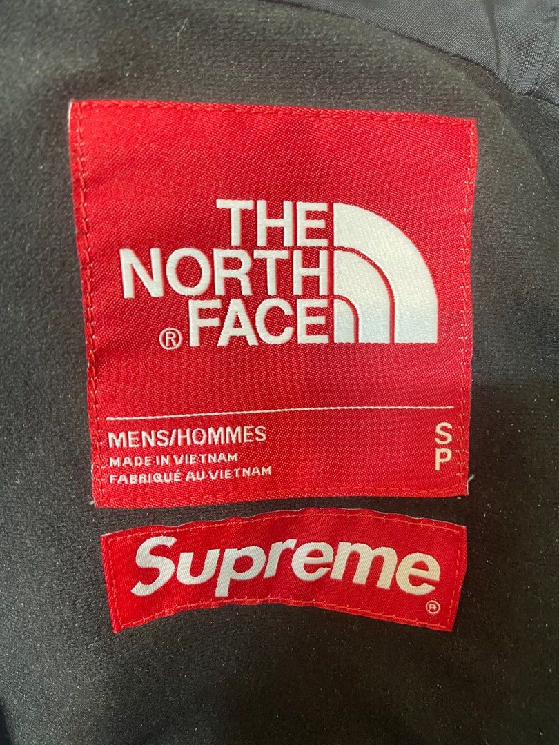 Supreme The North Face Mountain Parka 雪山TNF, 名牌, 服裝- Carousell