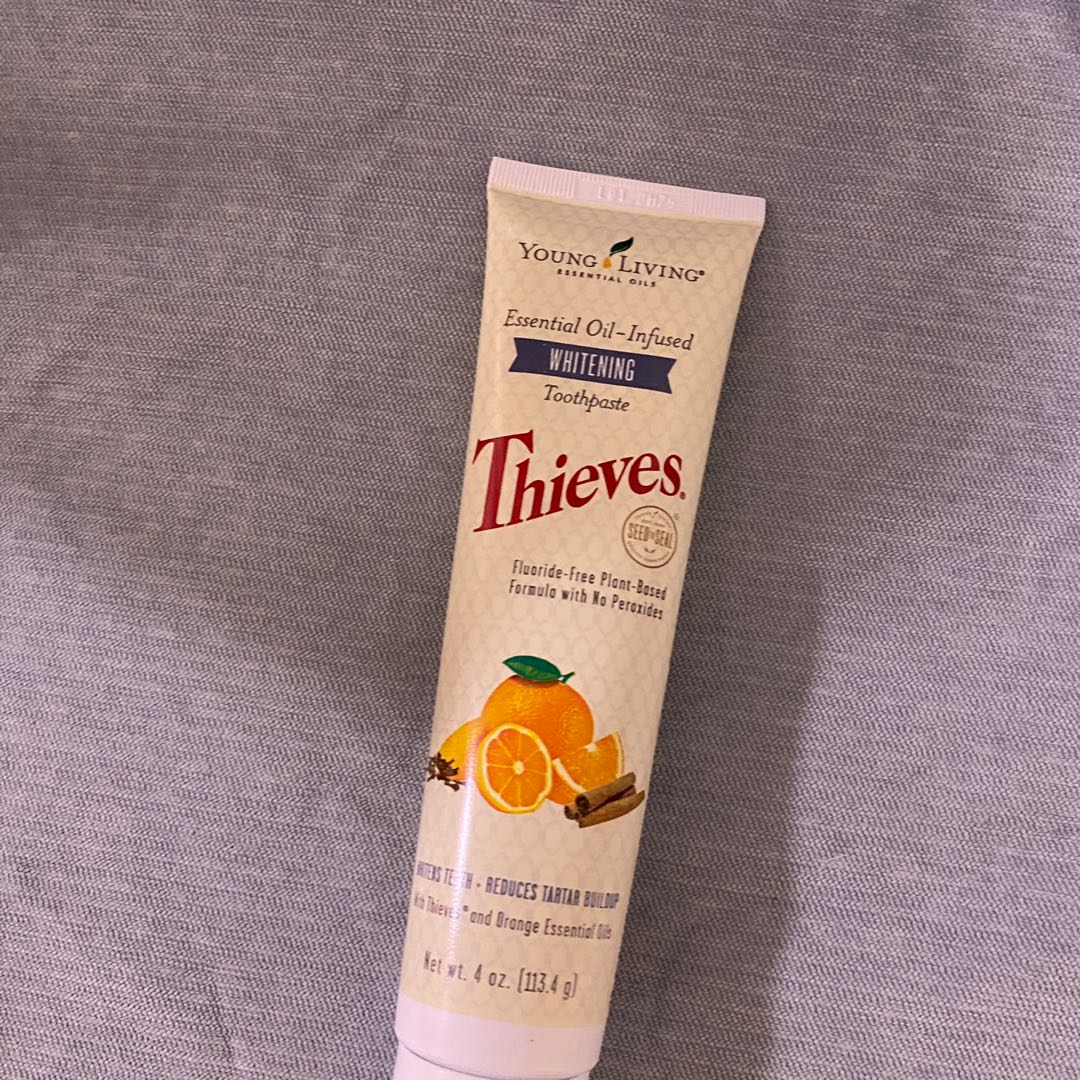 Thieves whitening toothpaste, 美容＆個人護理, 健康及美容 消毒 Carousell