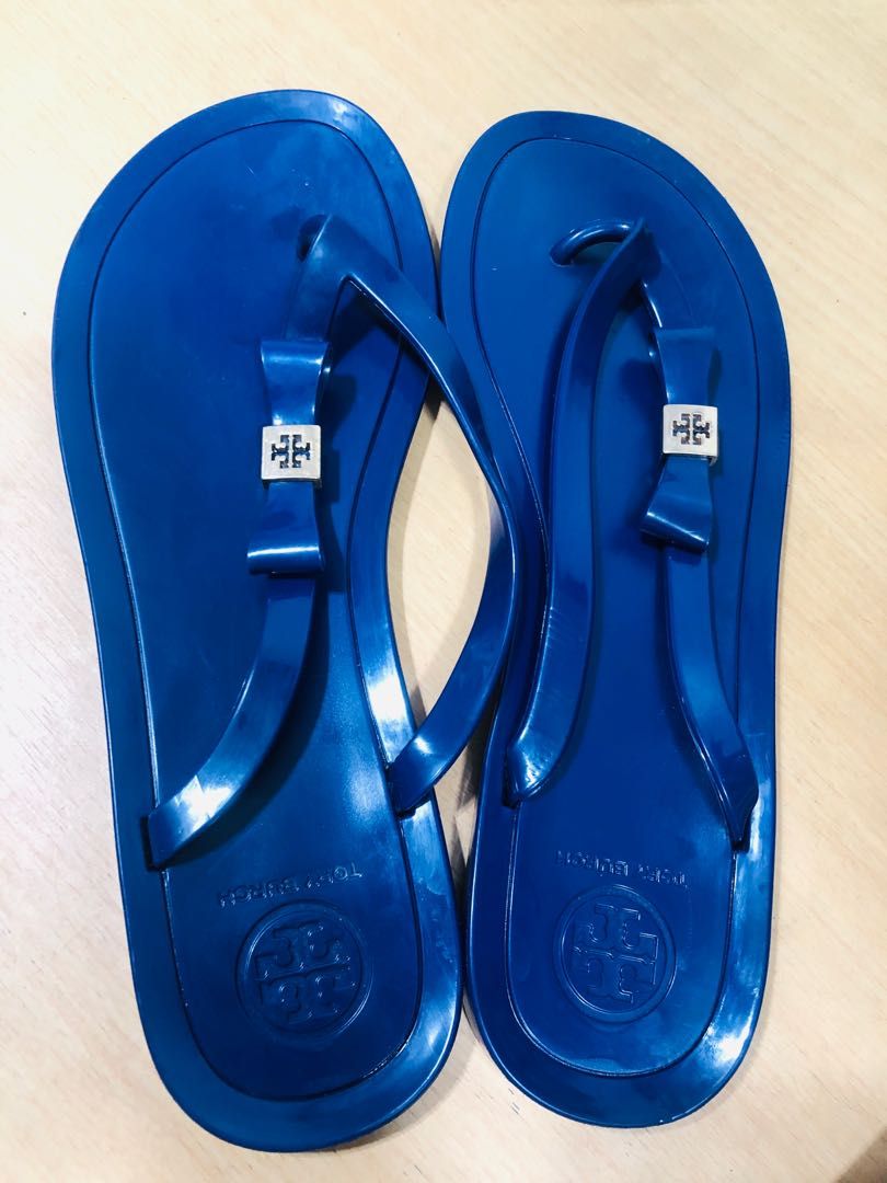 Buy Tory Burch Mini Miller Jelly Thong Sandals - Black At 62% Off |  Editorialist
