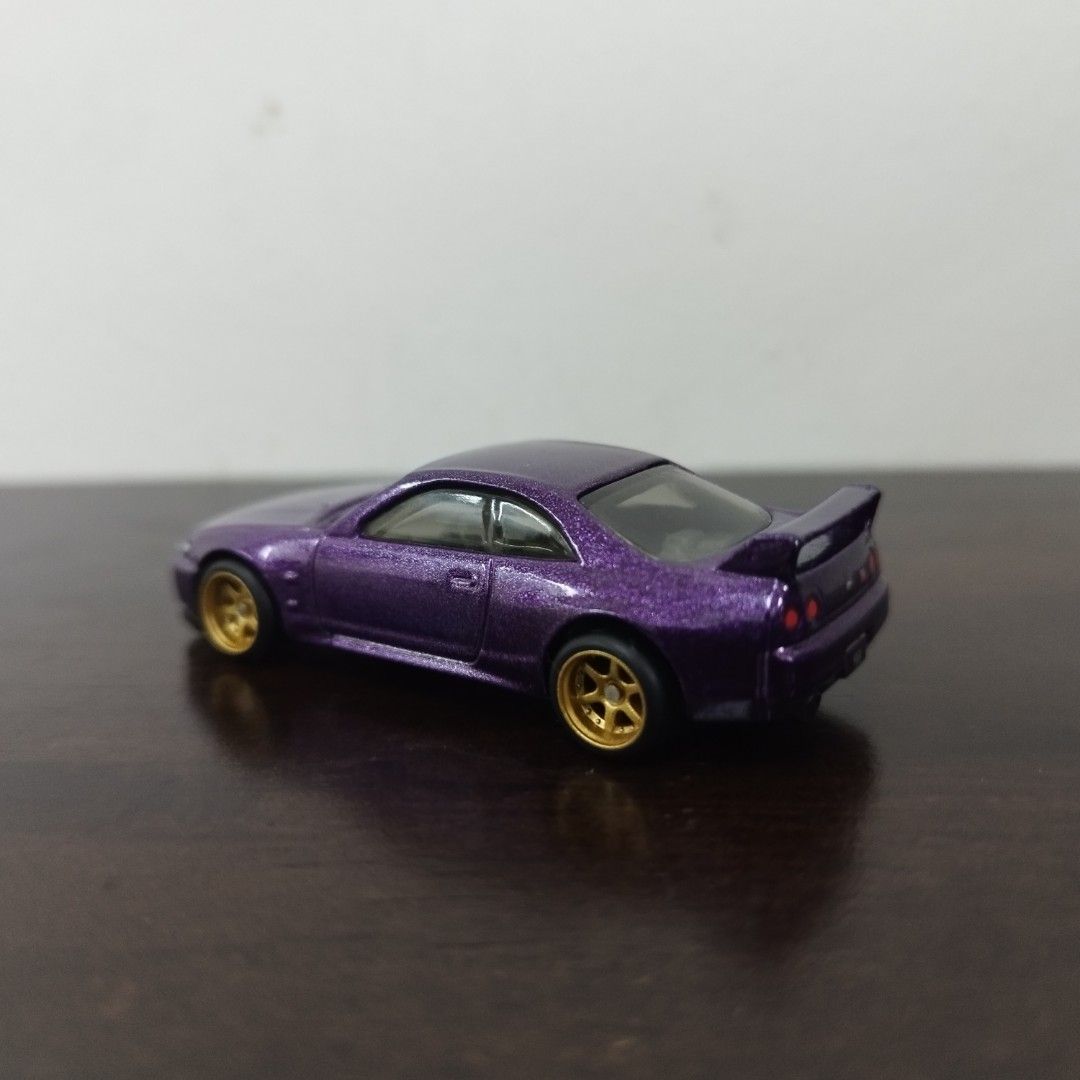 UNRIVET Wheel Swap Hotwheels Nissan Skyline GTR R33 Purple