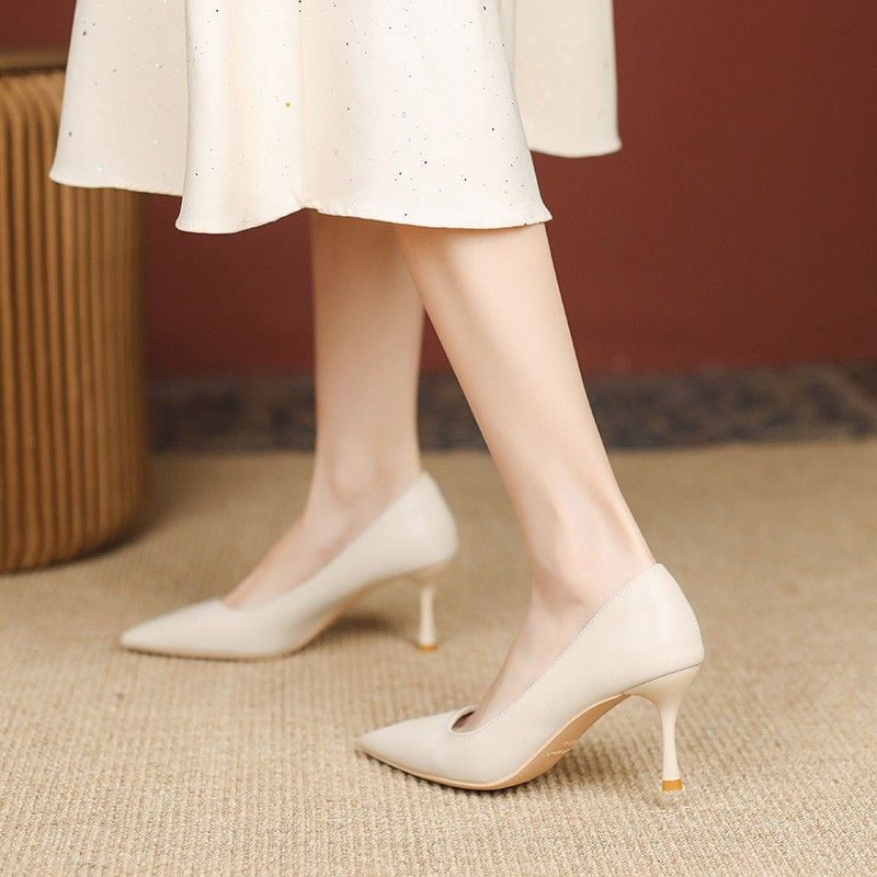 White pump heel shoes best sale