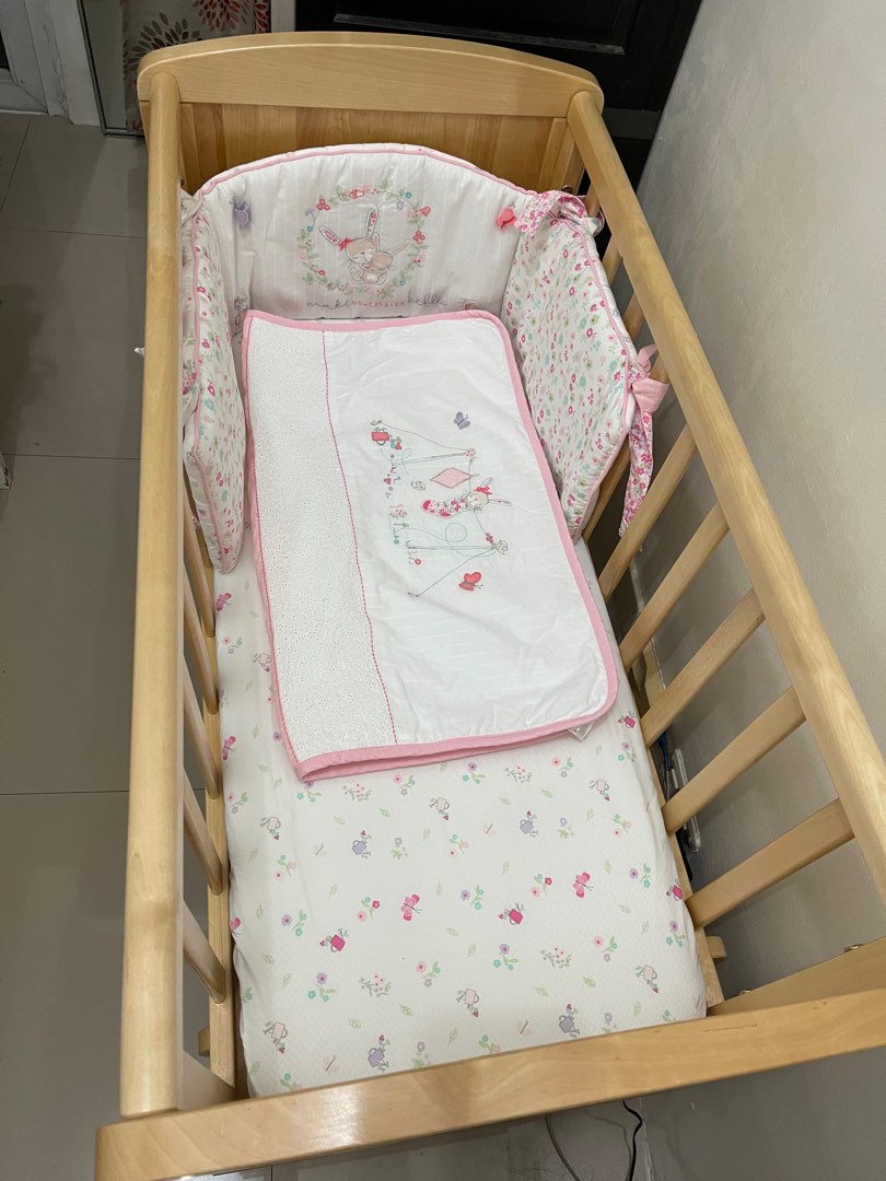 Swinging crib best sale bumper