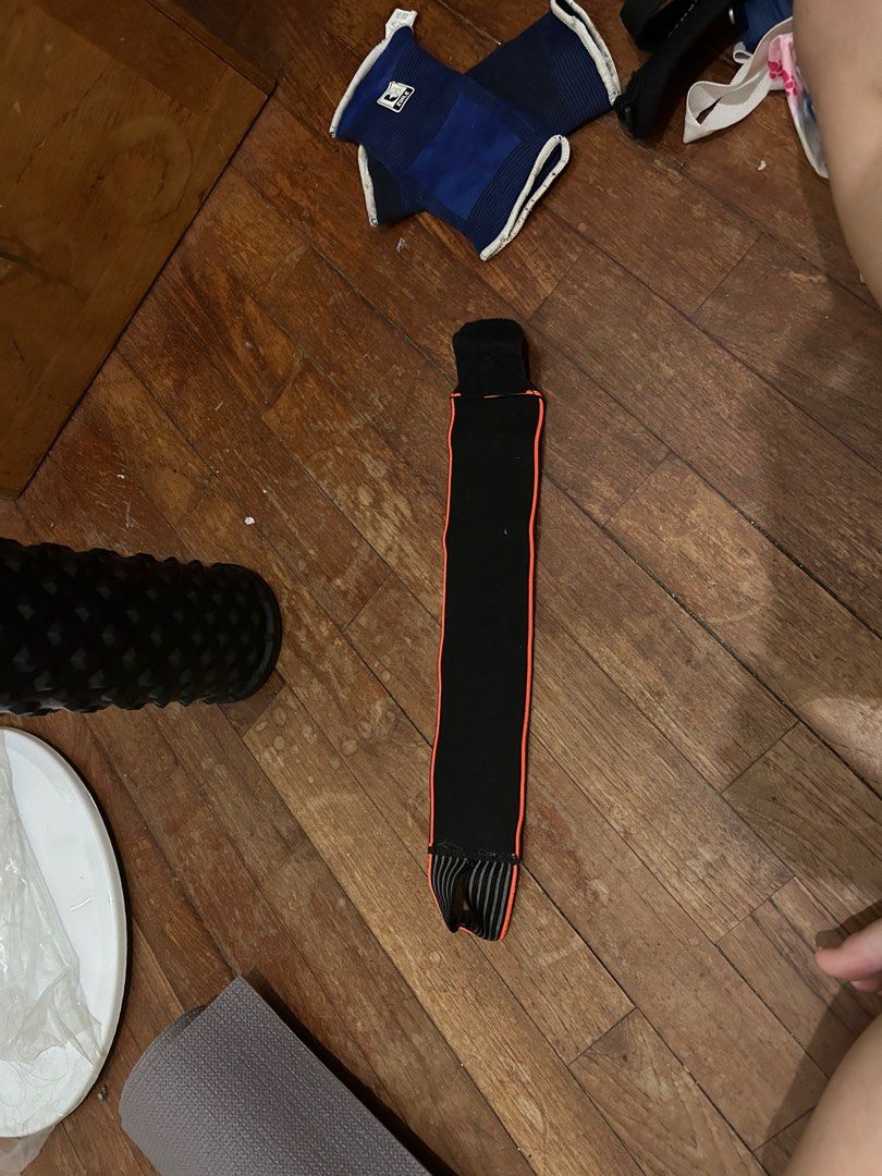 Wrist Support Brace Compression wrap with thumb loop gym sprain workout