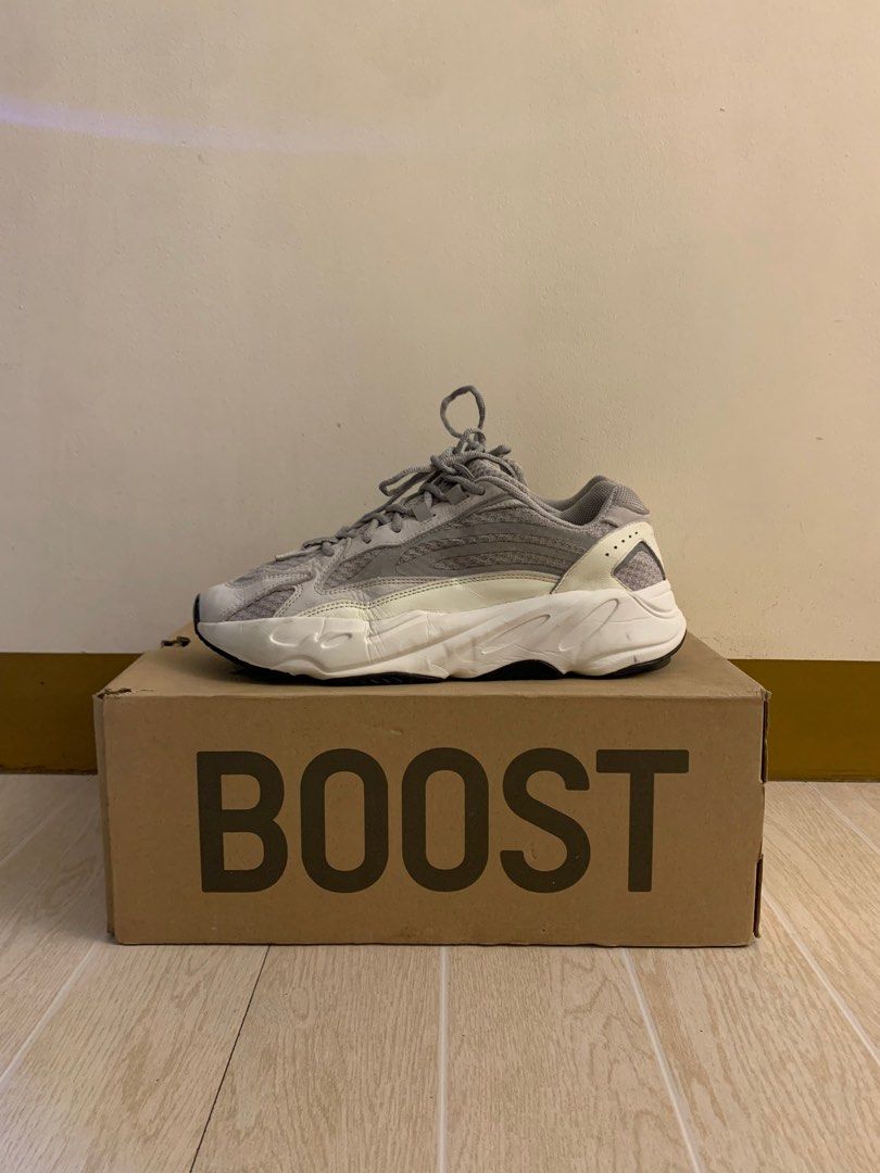 Harga yeezy 700 on sale