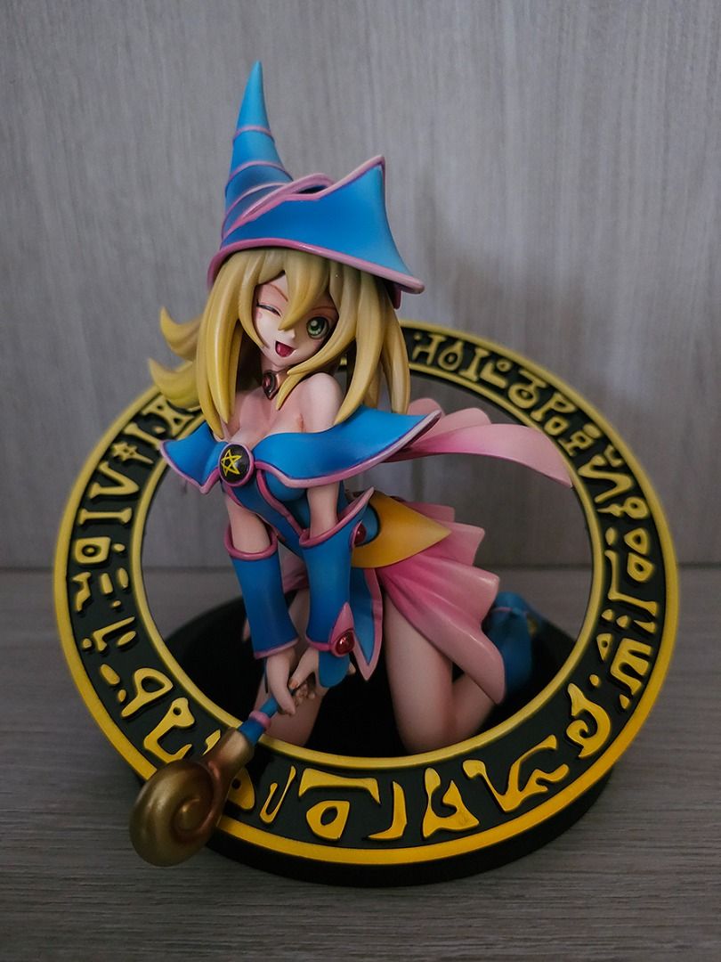 Dark magician girl keychain clearance