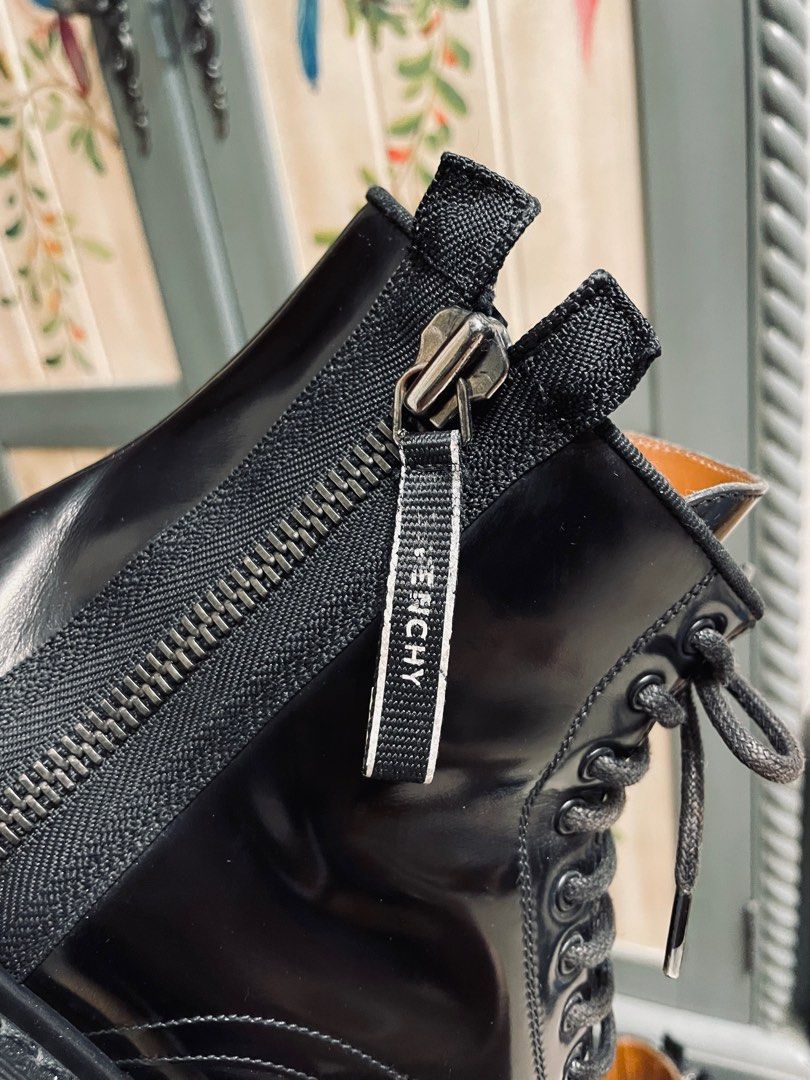 Givenchy store camden boots